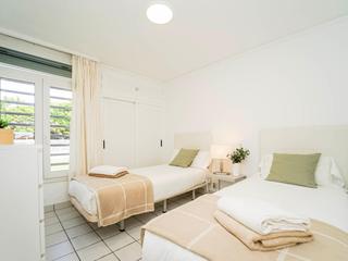 Dormitorio : Bungalow en venta en Miami Beach,  San Agustín, Gran Canaria , en primera línea con vistas al mar : Ref 05592-CA