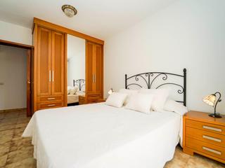 Schlafzimmer : Reihenhaus  zu kaufen in  Arguineguín Casco, Gran Canaria mit Garage : Ref 05615-CA