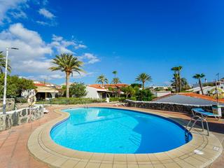 Swimming pool : Bungalow  for sale in Los Canarios I,  Arguineguín, Loma Dos, Gran Canaria  : Ref 05629-CA