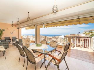 Terrace : Villa for sale in  Arguineguín, Loma Dos, Gran Canaria  with garage : Ref 05627-CA