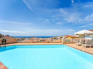 Zwembad : Villa te koop in  Arguineguín, Loma Dos, Gran Canaria  met garage : Ref 05627-CA
