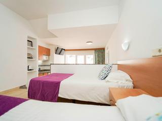 Dormitorio : Estudio en venta en Puerto Plata,  Puerto Rico, Gran Canaria  con vistas al mar : Ref 05630-CA
