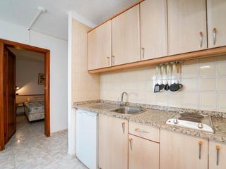 Kök : Lägenhet , i första raden till salu  i Portonovo,  Puerto Rico, Gran Canaria med havsutsikt : Ref 05711-CA