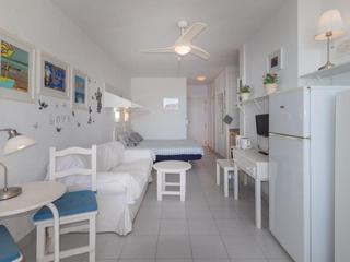 Apartamento en alquiler en Tobago,  Puerto Rico, Gran Canaria  con vistas al mar : Ref 05668-CA