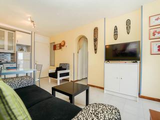 Woonkamer : Appartement te koop in Vista Taurito,  Taurito, Gran Canaria  met zeezicht : Ref 05673-CA