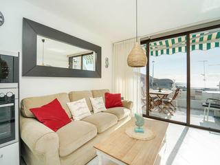 Woonkamer : Appartement  te koop in Sanfe,  Puerto Rico, Gran Canaria met zeezicht : Ref 05680-CA