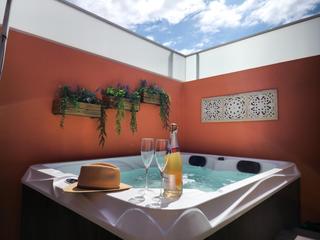 Swimming pool : Penthouse  for sale in Mirador del Valle,  Puerto Rico, Motor Grande, Gran Canaria  : Ref 05710-CA