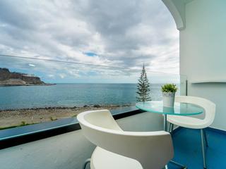 Terrasse : Studioleilighet til salgs i Cura Marina II,  Playa del Cura, Gran Canaria , I første strandlinje med havutsikt : Ref 05726-CA