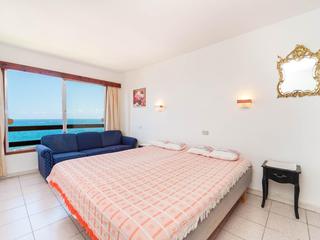 Sovrum : Lägenhet , i första raden till salu  i La Lajilla,  Arguineguín Casco, Gran Canaria med havsutsikt : Ref 05751-CA