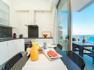 Cocina : Apartamento en venta en Residencial Ventura,  Arguineguín, Loma Dos, Gran Canaria  con garaje : Ref 05757-CA