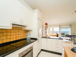 Cocina : Apartamento  en venta en Villa Colina Del Sol Noruego,  Arguineguín, Loma Dos, Gran Canaria con garaje : Ref 05779-CA
