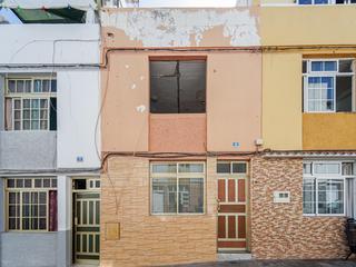 Gevel : Tussenwoning  te koop in  Arguineguín Casco, Gran Canaria  : Ref 05840-CA