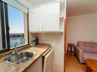 Keuken : Studio , direct aan het water te koop in Dunia III,  Arguineguín Casco, Gran Canaria met zeezicht : Ref 05887-CA