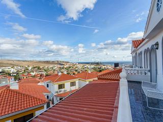 Balcón : Pareado  en venta en  Arguineguín, Loma Dos, Gran Canaria con garaje : Ref 05877-CA