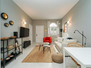 Woonkamer : Appartement te koop in  Mogán, Puerto y Playa de Mogán, Gran Canaria , direct aan het water  : Ref 05882-CA