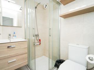 Badrum : Lägenhet till salu  i Los Caideros,  Los Caideros-Anfi del Mar, Gran Canaria  med havsutsikt : Ref 05949-CA