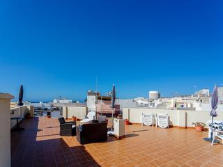 Appartement  te huur in  Arguineguín Casco, Gran Canaria  : Ref 05929-CA