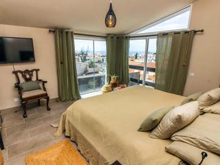 Schlafzimmer : Haus  zu kaufen in  Arguineguín, Loma Dos, Gran Canaria mit Meerblick : Ref 4338-RK