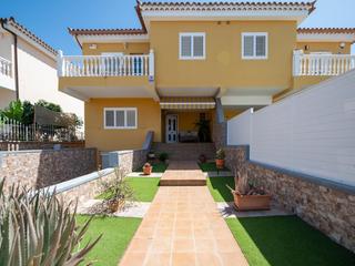 Haus zu kaufen in  San Fernando, Gran Canaria  mit Garage : Ref C-773