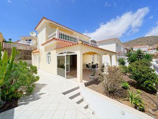 Maison individuelle en vente à  Arguineguín, Loma Dos, Gran Canaria  avec vues sur mer : Ref C827S