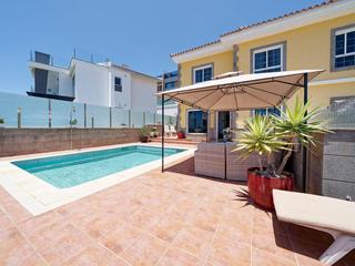 Vrijstaand huis te koop in  Arguineguín, Loma Dos, Gran Canaria  met garage : Ref C833S