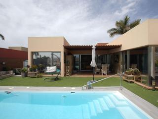 Façade : Bungalow for sale in  Salobre Golf, Gran Canaria   : Ref B933A