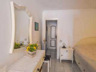 Slaapkamer : Appartement te koop in  Arguineguín, Gran Canaria , direct aan het water met zeezicht : Ref S0149