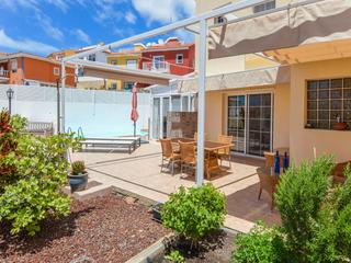 Terrasse : Reihenhaus  zu kaufen in  Arguineguín, Loma Dos, Gran Canaria mit Garage : Ref S0180