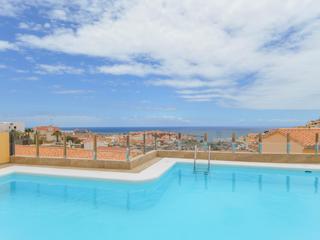 Gemensamma utrymmen : Trevåningshus  till salu  i  Arguineguín, Loma Dos, Gran Canaria med valbart garage : Ref S0230