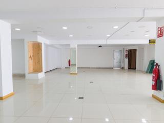 Salle : Local commercial  en vente à  Playa del Inglés, Gran Canaria  : Ref 6962
