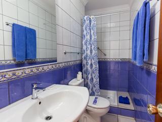 Baño : Apartamento en venta en  Playa del Inglés, Gran Canaria  con vistas al mar : Ref 7256