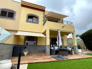 Fassade : Doppelhaushälfte  zu kaufen in  Salobre Golf, Gran Canaria mit Garage : Ref 1171
