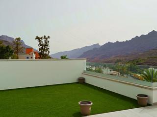Terrasse : Hus  til salgs i  Mogán, Pueblo de Mogán, Gran Canaria med garasje : Ref JL-216