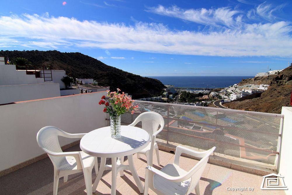 Perfect sunny terrace on a property in Gran Canaria